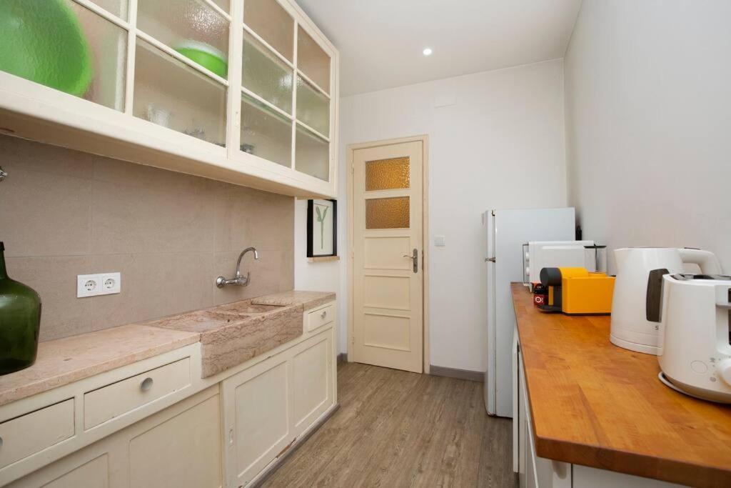 Vintage Apartment Lissabon